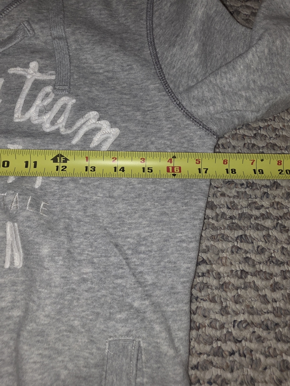 Men Sweater Subcategory Identification - Picture 3 of 4